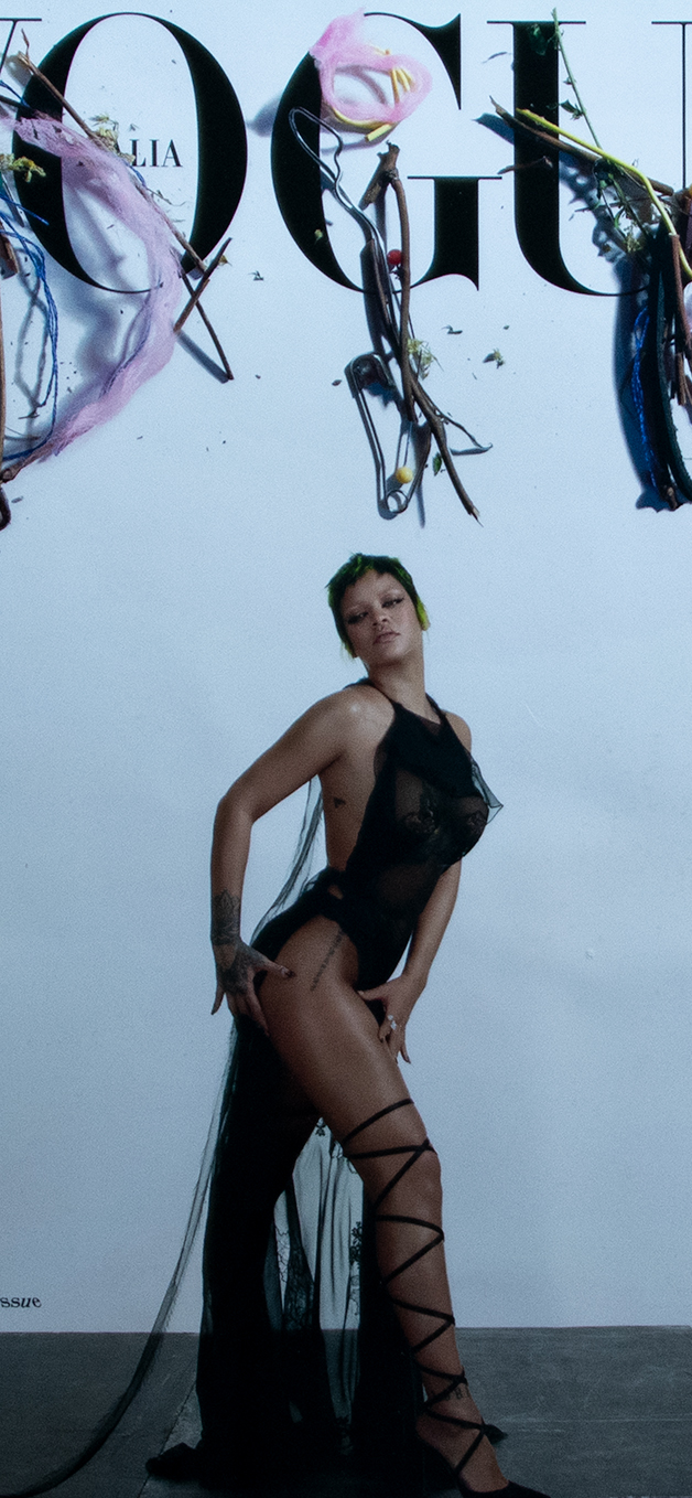 Rihanna's Vogue Italia front cover.